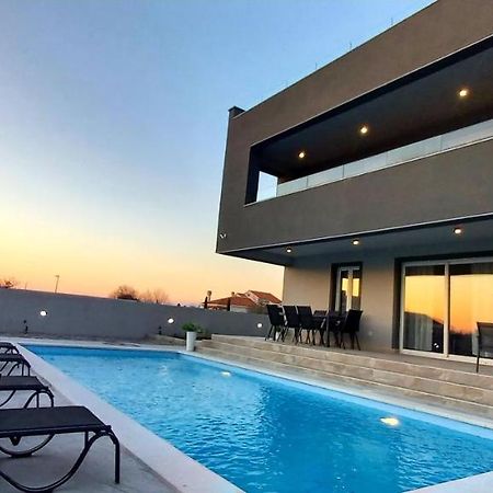 Villa Tia With Heated Pool & Jacuzzi Murvica  Экстерьер фото