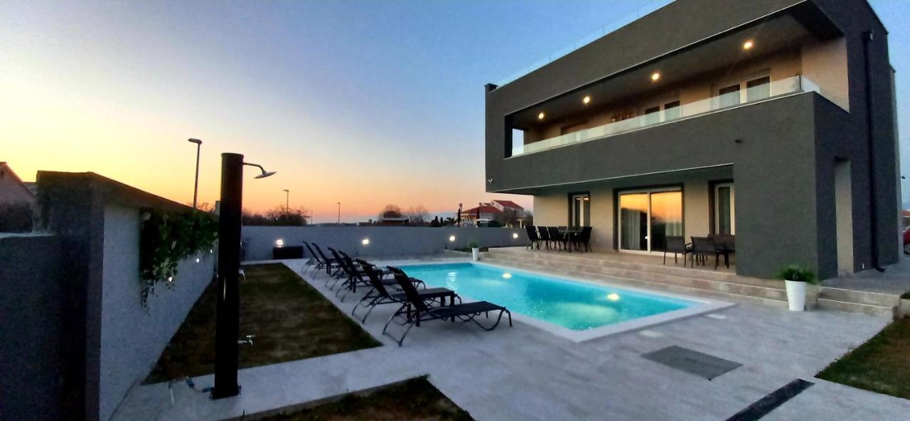 Villa Tia With Heated Pool & Jacuzzi Murvica  Экстерьер фото